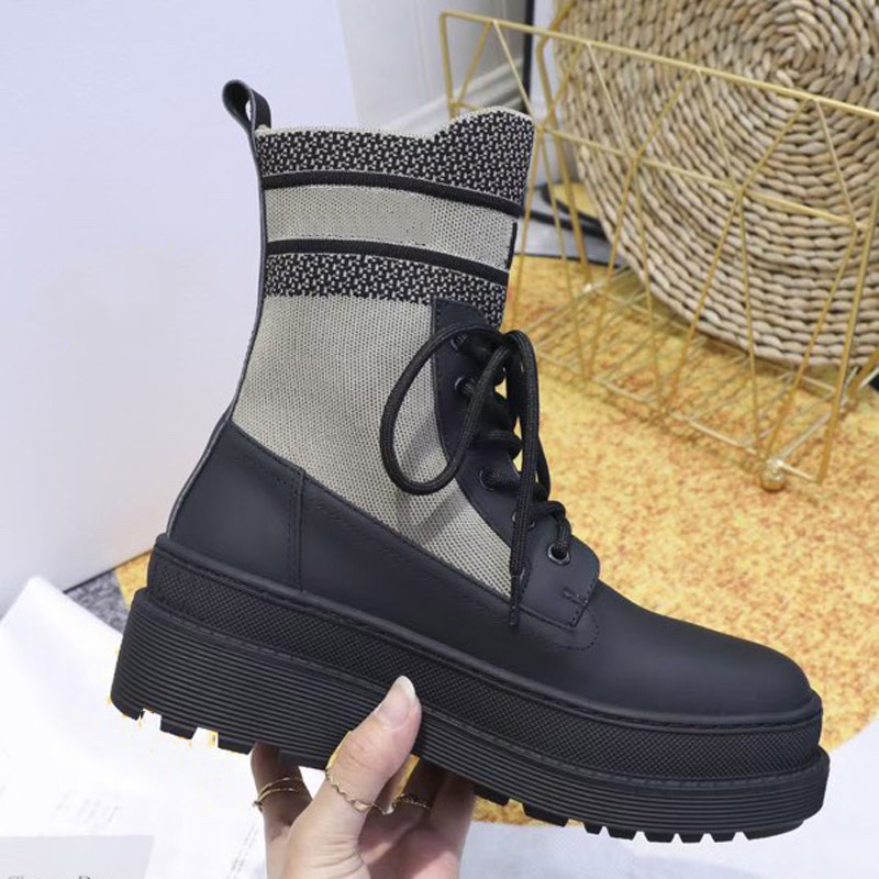 2021 Fashion autumn and winter new women's ankle boots fashionable comfortable increased wool high heels size 35-41
2021 Fashion autumn and winter new women's ankle boots fashionable comfortable increased wool high heels size 35-41