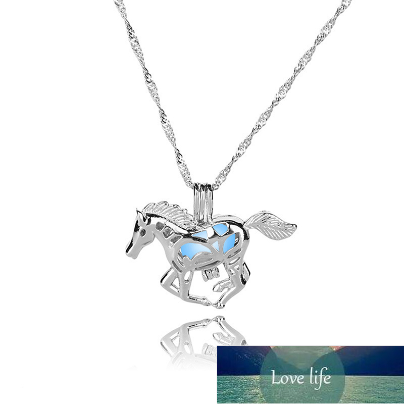 Horse Luminous Pendant Fluorescence Necklace Women Birthday Gift Glow In The Dark Yellow Blue Green Three Color Necklace Pendant Factory price expert 