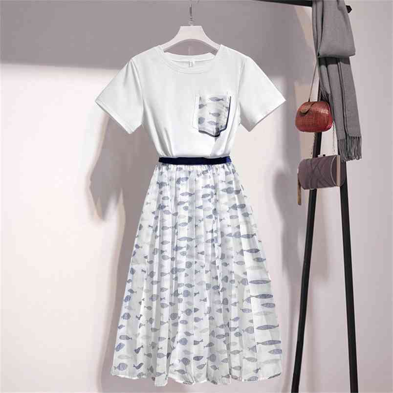 Summer Women Two Piece Sets Elegant White Short Sleeve T-Shirt Top + High Waist Pleated Chiffon Long Skirt Suit 210519
Summer Women Two Piece Sets Elegant White Short Sleeve T-Shirt Top + High Waist Pleated Chiffon Long Skirt Suit 210519
