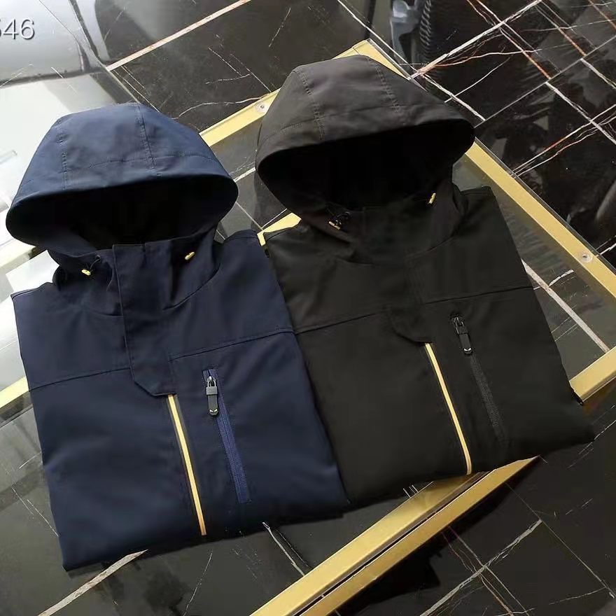 2021 Fashion Mens jacket designe hoodies parka Spring and Autumn Coat Hooded Zipper Panelled Epaulet bomber, Khaki
2021 Fashion Mens jacket designe hoodies parka Spring and Autumn Coat Hooded Zipper Panelled Epaulet bomber, Khaki