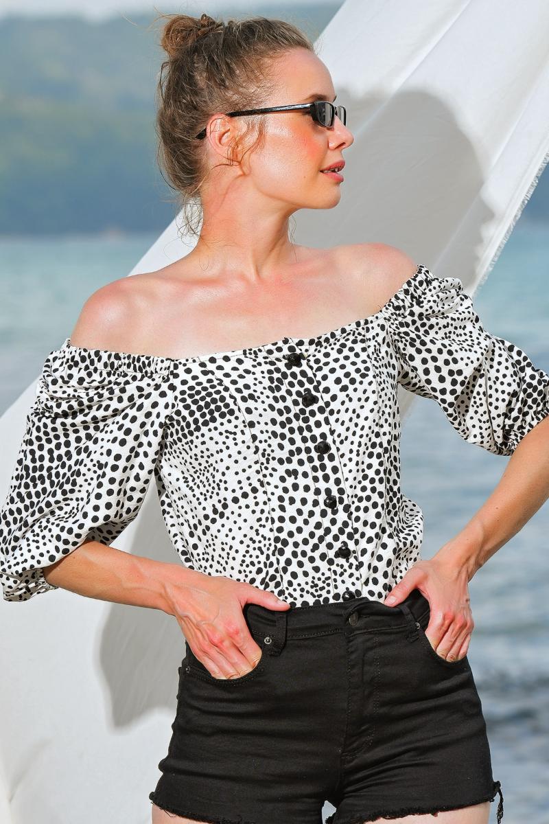 Women's Blouses & Shirts Trend Alacati Style Women Button Detail Crop Woven Bluz Dnz-3163-Rw1, White
Women's Blouses & Shirts Trend Alacati Style Women Button Detail Crop Woven Bluz Dnz-3163-Rw1, White