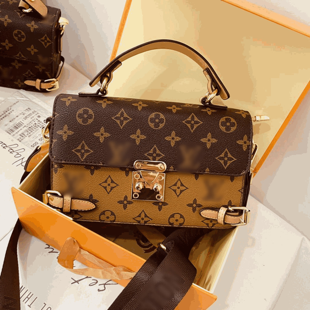 Messenger Crossbody Bag Designers Handbags Purses Bag Luxurys Designers Bags Handbag Handbags Women Bags
Messenger Crossbody Bag Designers Handbags Purses Bag Luxurys Designers Bags Handbag Handbags Women Bags