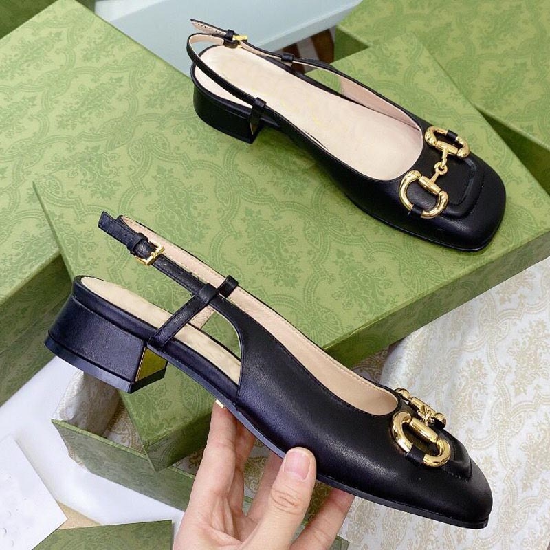 Summer Ladies Sandals Fashion Designer Women's Shoes French Beach Baotou Low Heel Beautiful and Comfortable Office Shoess, Extra shoebox
Summer Ladies Sandals Fashion Designer Women's Shoes French Beach Baotou Low Heel Beautiful and Comfortable Office Shoess, Extra shoebox