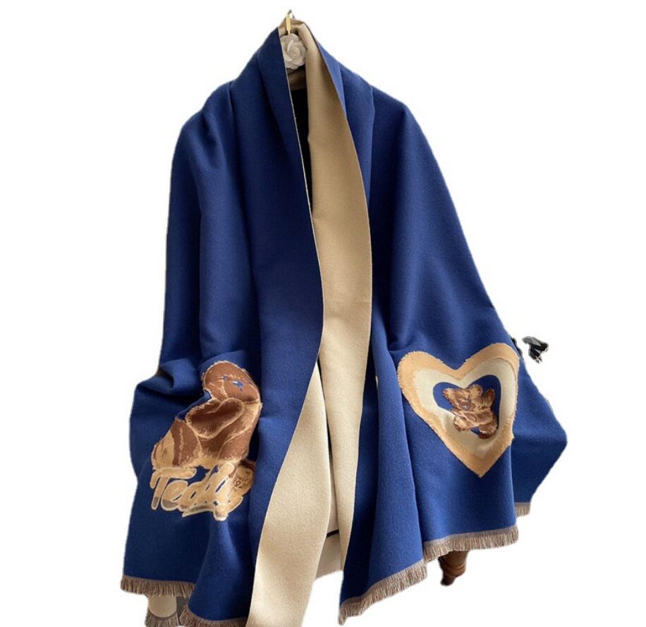 Autumn Winter Luxury Brand Scarves Fashion Designer Cashmere Scarf Women Classic Letter Print Outdoor Sports Womens Cold-proof Keep Warm Size 180*65cm
Autumn Winter Luxury Brand Scarves Fashion Designer Cashmere Scarf Women Classic Letter Print Outdoor Sports Womens Cold-proof Keep Warm Size 180*65cm