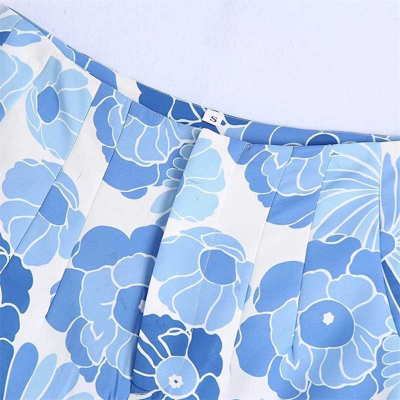TRAF Women Fashion Side Pockets Floral Print Bermuda Shorts Vintage High Waist Zipper Fly Female Short Pants Streetwear 210724