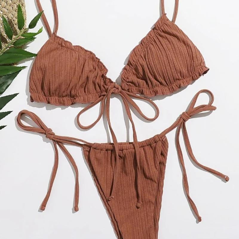 Women' Swimwear Style Bikini Swimsuit European And American Sexy Triangle Bag Strap Split Seaside Party Suit Women, Black
Women' Swimwear Style Bikini Swimsuit European And American Sexy Triangle Bag Strap Split Seaside Party Suit Women, Black