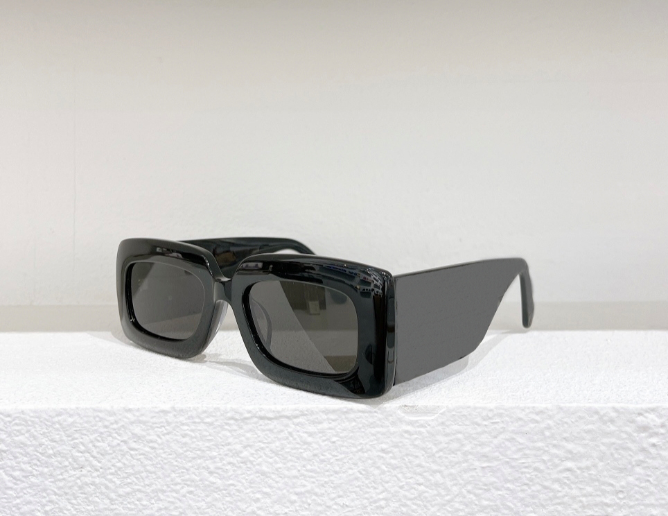 Square Oversize Sunglasses Shiny Black Dark Grey Smoke 4912 Thick Rimmed Angular Big Frame Large Sunglasses for Women men UV Shades with Box
Square Oversize Sunglasses Shiny Black Dark Grey Smoke 4912 Thick Rimmed Angular Big Frame Large Sunglasses for Women men UV Shades with Box