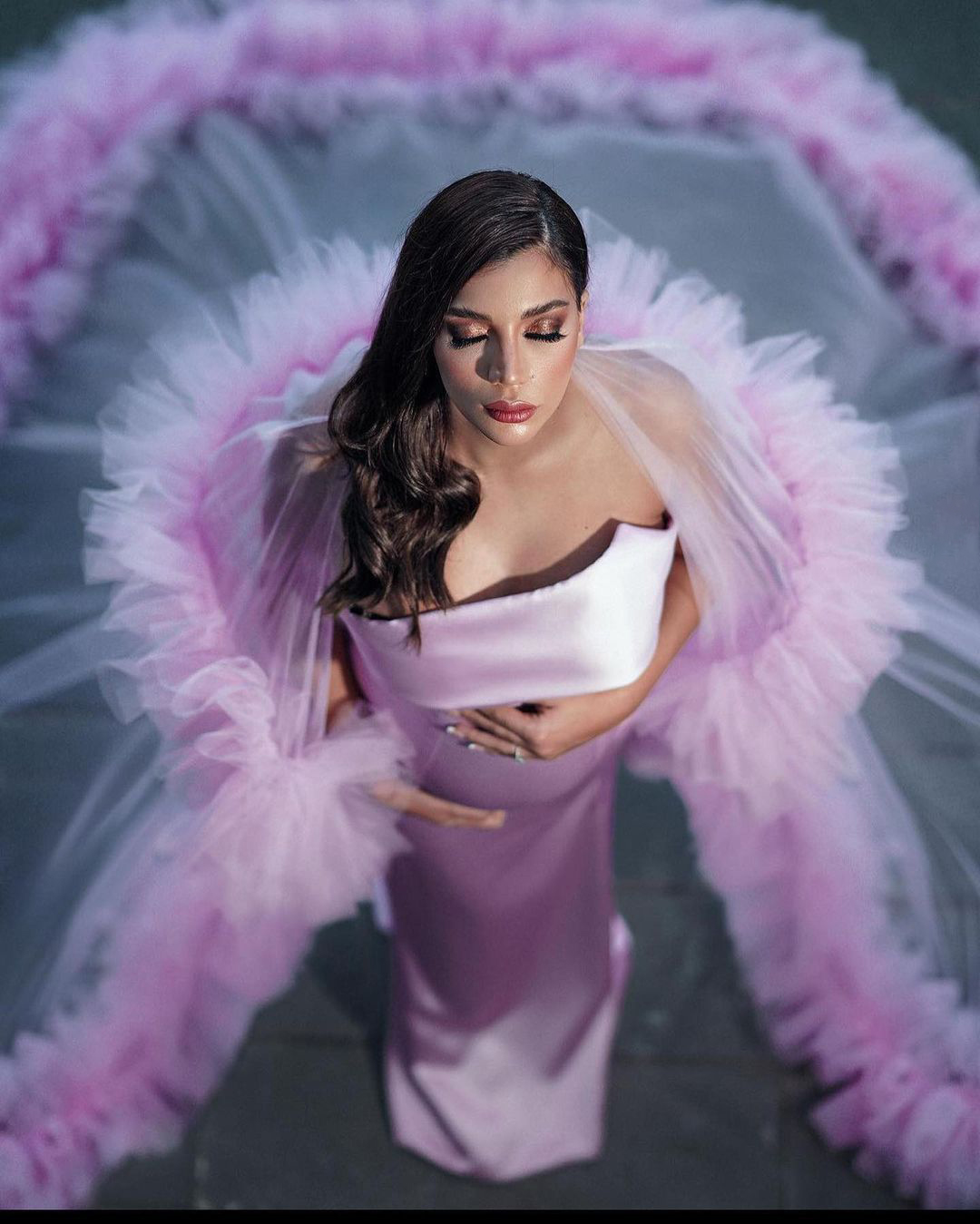 Pink Beach Sleepwear Maternity Gowns for Photoshoot Tulle Long Sleeve Pregnant Dresses Babyshower Nightgowns Maternity Robes Ruffled