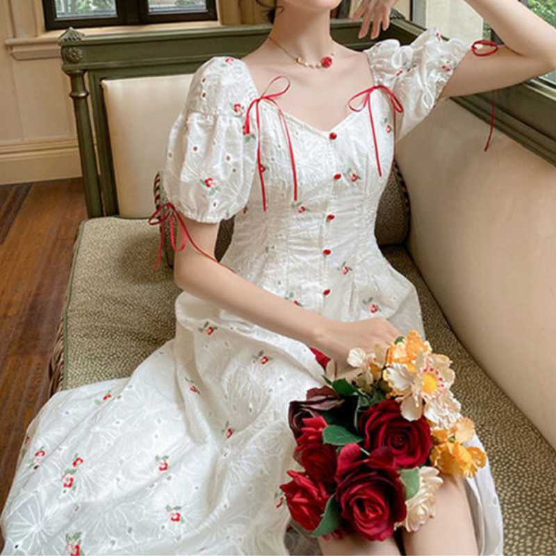 Floral Embroidery Woman Dress Korean Sweet Bowknot Square Collar Puff Sleeve Vestidos Single Breasted Dresses 6H613 210603