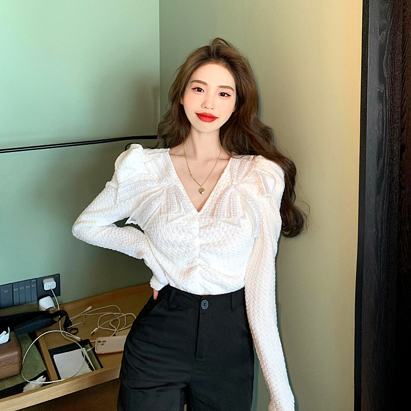 Nomikuma Korean Diamonds Bowknot Blouse Shirt Puff Long Sleeve V-neck Women Tops Spring New Slim Elegant Blusas 6D796 210427