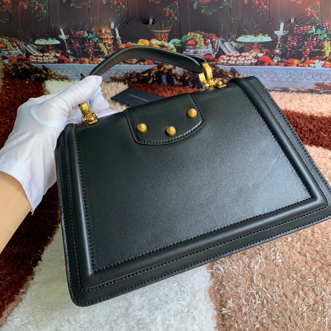Genuine Leather Baroque Style Crossbody Bag Women Luxury Handbags Lady Classic Ladies Evening bags, Others
Genuine Leather Baroque Style Crossbody Bag Women Luxury Handbags Lady Classic Ladies Evening bags, Others
