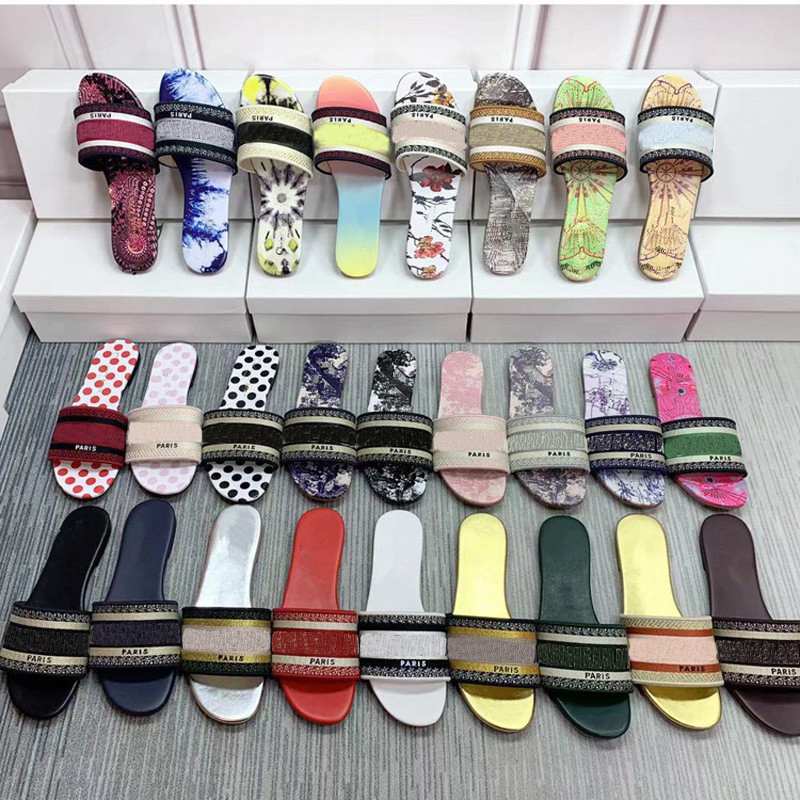 2021 Women Dway Slide Designer Flat Slipper Embroidered Cotton upper Summer Flip Flops Girls Beach Sexy Slippers with Box US 5-10, Color 1
2021 Women Dway Slide Designer Flat Slipper Embroidered Cotton upper Summer Flip Flops Girls Beach Sexy Slippers with Box US 5-10, Color 1