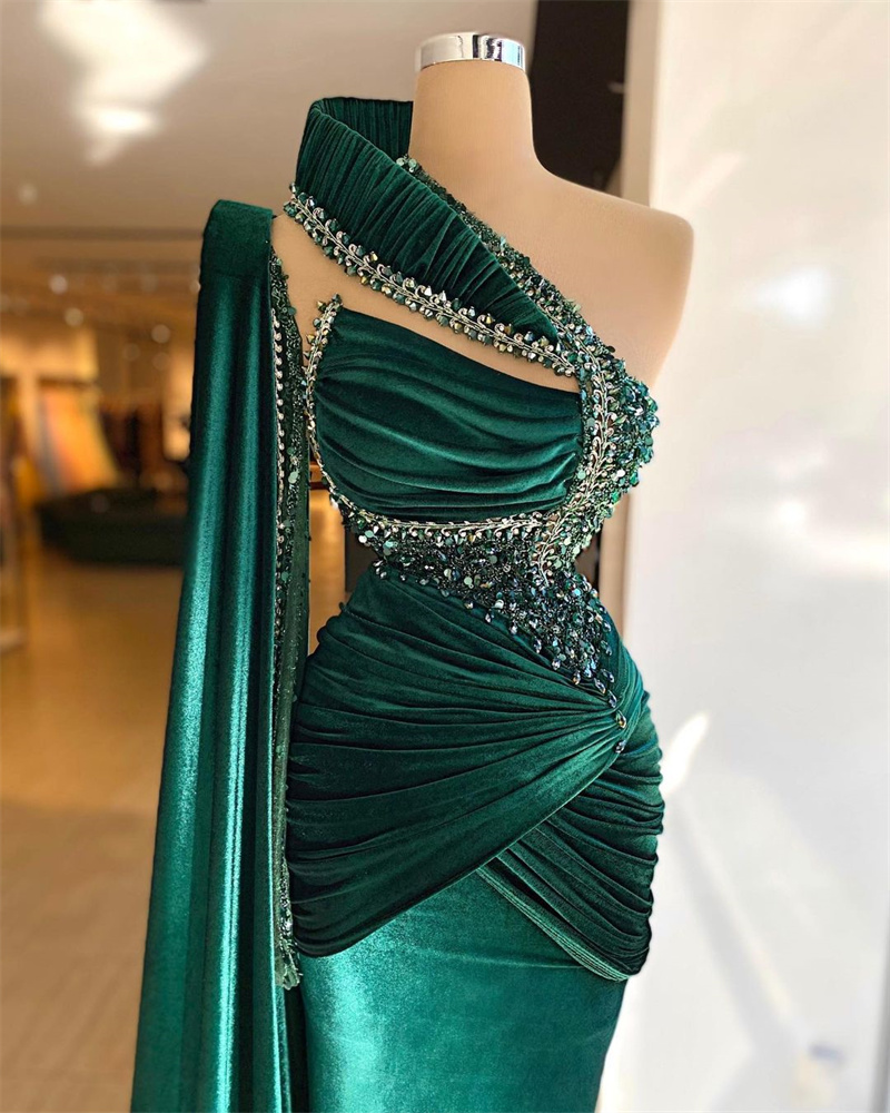Elegant Green Mermaid Evening Dresses Velvet One Shoulder Halter Beads Party Pageant Gowns Women Prom Dress Ruffles Floor Length Graceful Robe De Sori