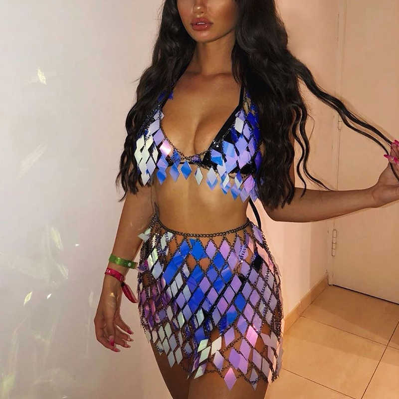 Glisten Rhombic Sequins Two Piece Set Hollow Out Metal Chain Crop Tops Sexy Mini Skirt Summer Rave Festival Lady Outfits 210708