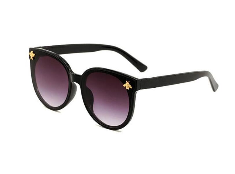 Mens Womens Designer Sunglasses Sun Glasses Round Fashion Gold Frame Glass Lens Eyewear For Man Woman With Original Cases Boxs Mixed Color 17
Mens Womens Designer Sunglasses Sun Glasses Round Fashion Gold Frame Glass Lens Eyewear For Man Woman With Original Cases Boxs Mixed Color 17