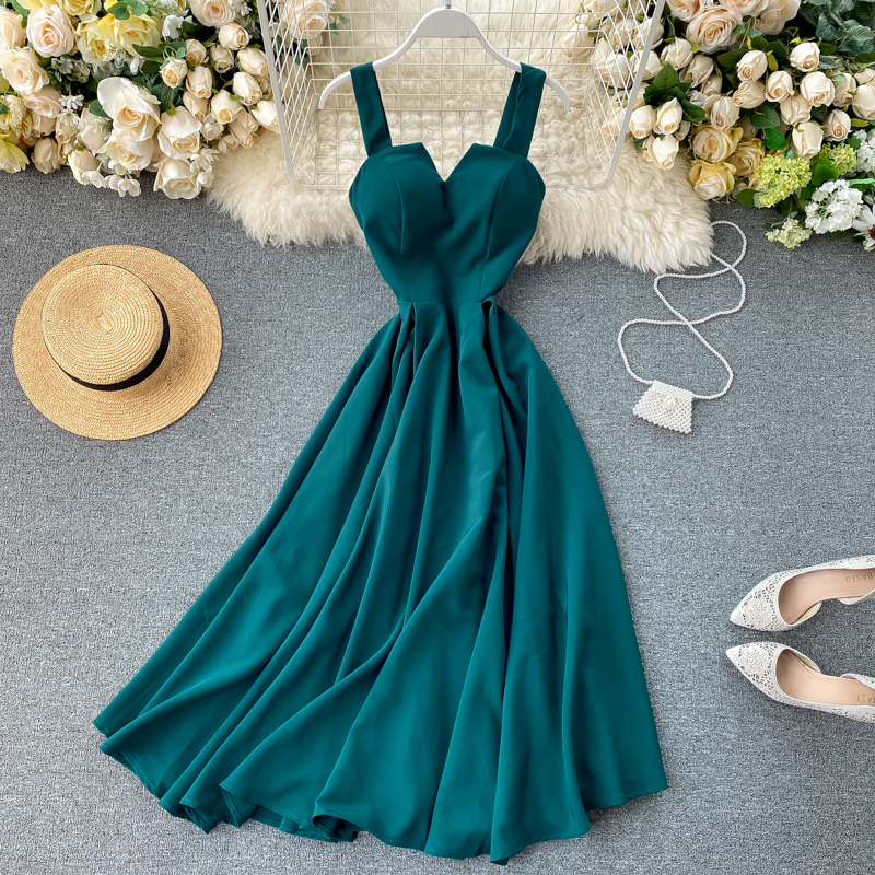 20212021 new women v-neck party dress summer retro solid color high waist long robe ladies slim backless bodycon dress vestidos, Black;gray
20212021 new women v-neck party dress summer retro solid color high waist long robe ladies slim backless bodycon dress vestidos, Black;gray