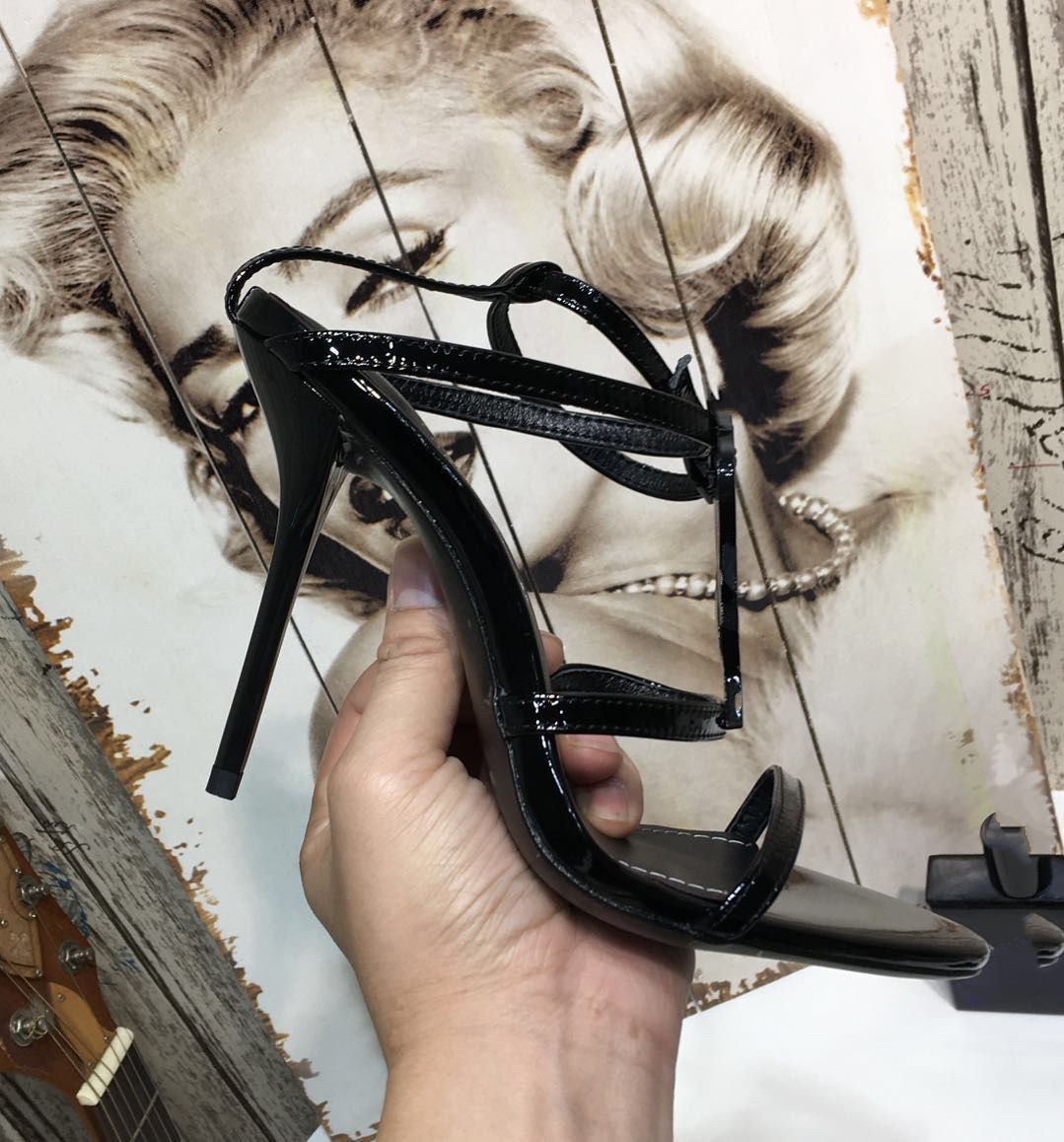 Custom made Top quality suede inside luxury designer metal strip Black Patent Leather Thrill Heel Pumps Women Tribute kmj0001
Custom made Top quality suede inside luxury designer metal strip Black Patent Leather Thrill Heel Pumps Women Tribute kmj0001