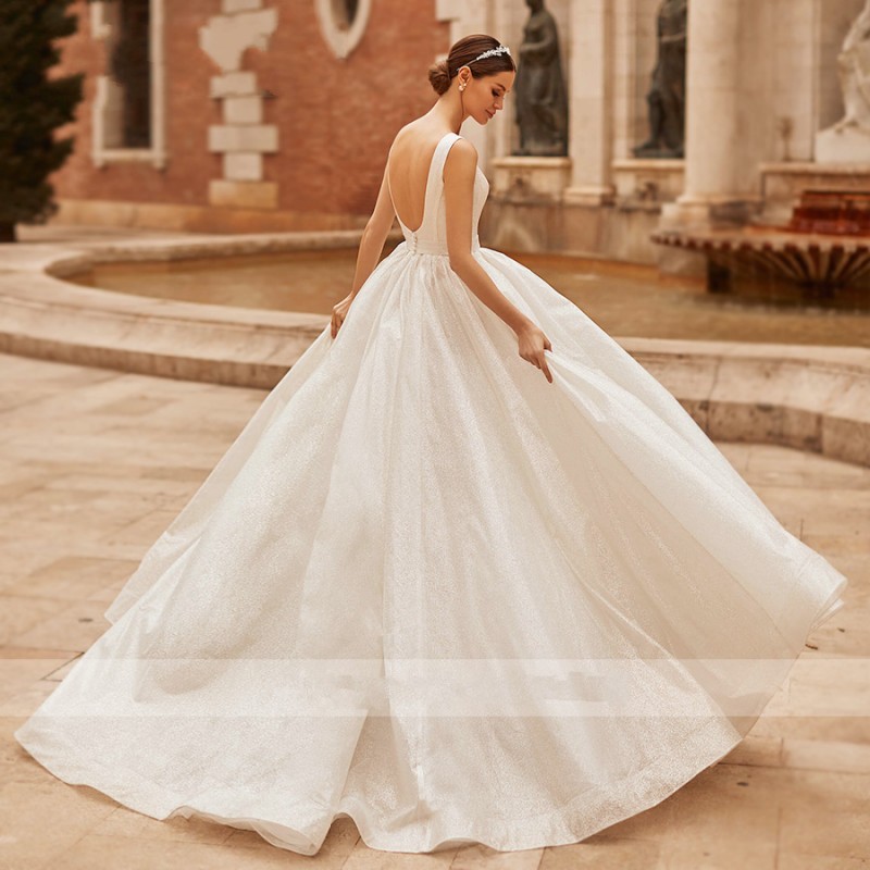 Princess Wedding Dress 2022 Elegant Backless V-neck Shining Sleeveless Bride A-Line Bridal Dresses Vestido De Noiva Robe De Mariage New