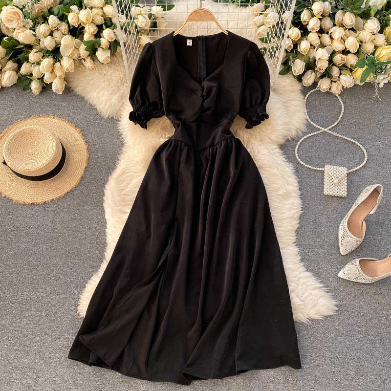Korea Fashion Women Folding V-Collar Short Sleeve Heart Split Slim A-line Dress Solid Color White Black Vesitdos R862 210527