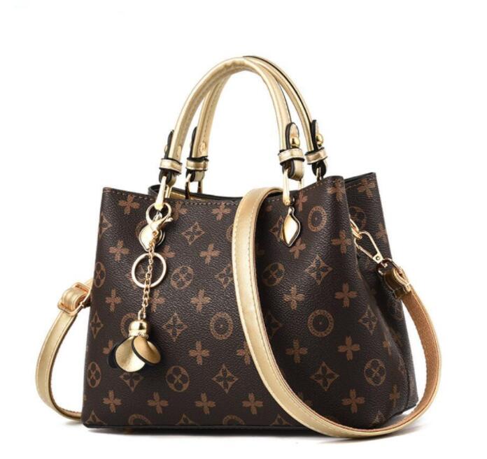 2021 Women Lady Fashion Luxurious Handbags Shoulder Bags Cross Body Clutch Totes Classic Retro Famous Brand Bag 
2021 Women Lady Fashion Luxurious Handbags Shoulder Bags Cross Body Clutch Totes Classic Retro Famous Brand Bag