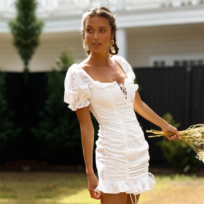 Bikini Cover-ups Vintage Hollow Out Summer Beach Dress White Cotton Tunic Women Plus Size Beachwear Swim Suit Cover Up A780 210420