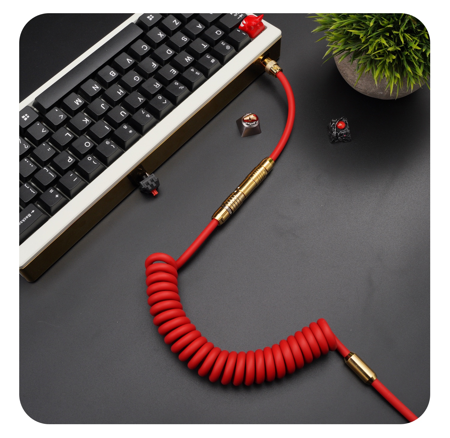 Geekcable Handmade Customized Mechanical Keyboad Data Cable Super Elastic Golden Spiral Rubber Keyboard Cable Red And Gold