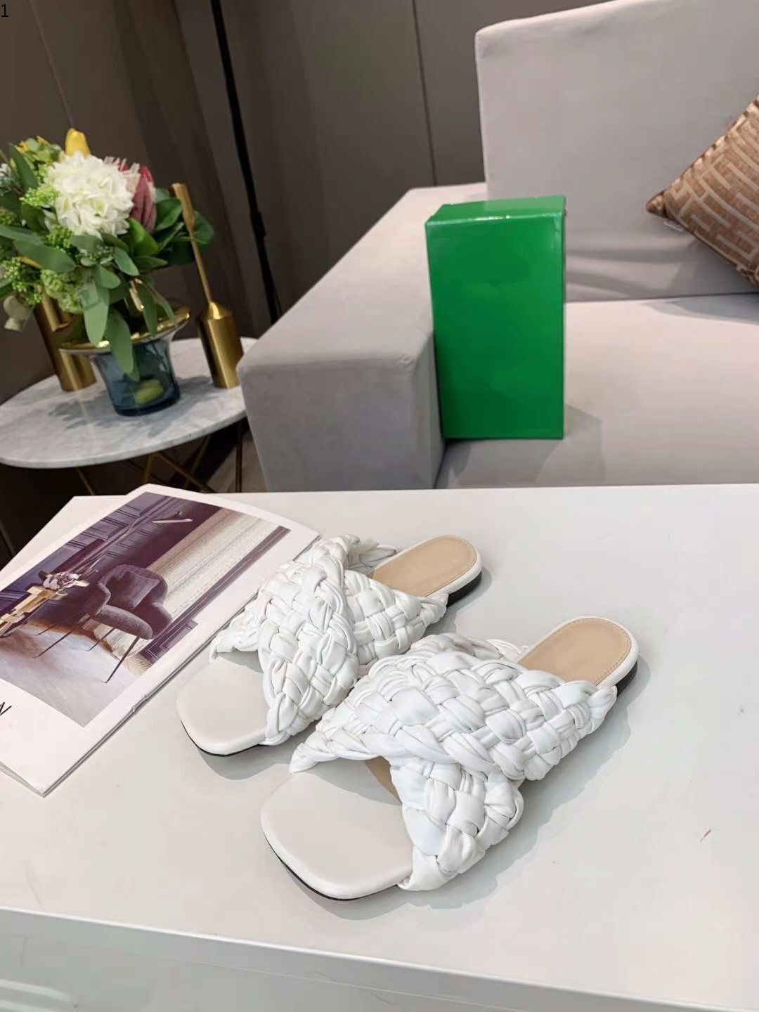 Dio Fashion luxury designer women's Woven high heel wedding sandals with box size 35-42 mjk0002
Dio Fashion luxury designer women's Woven high heel wedding sandals with box size 35-42 mjk0002