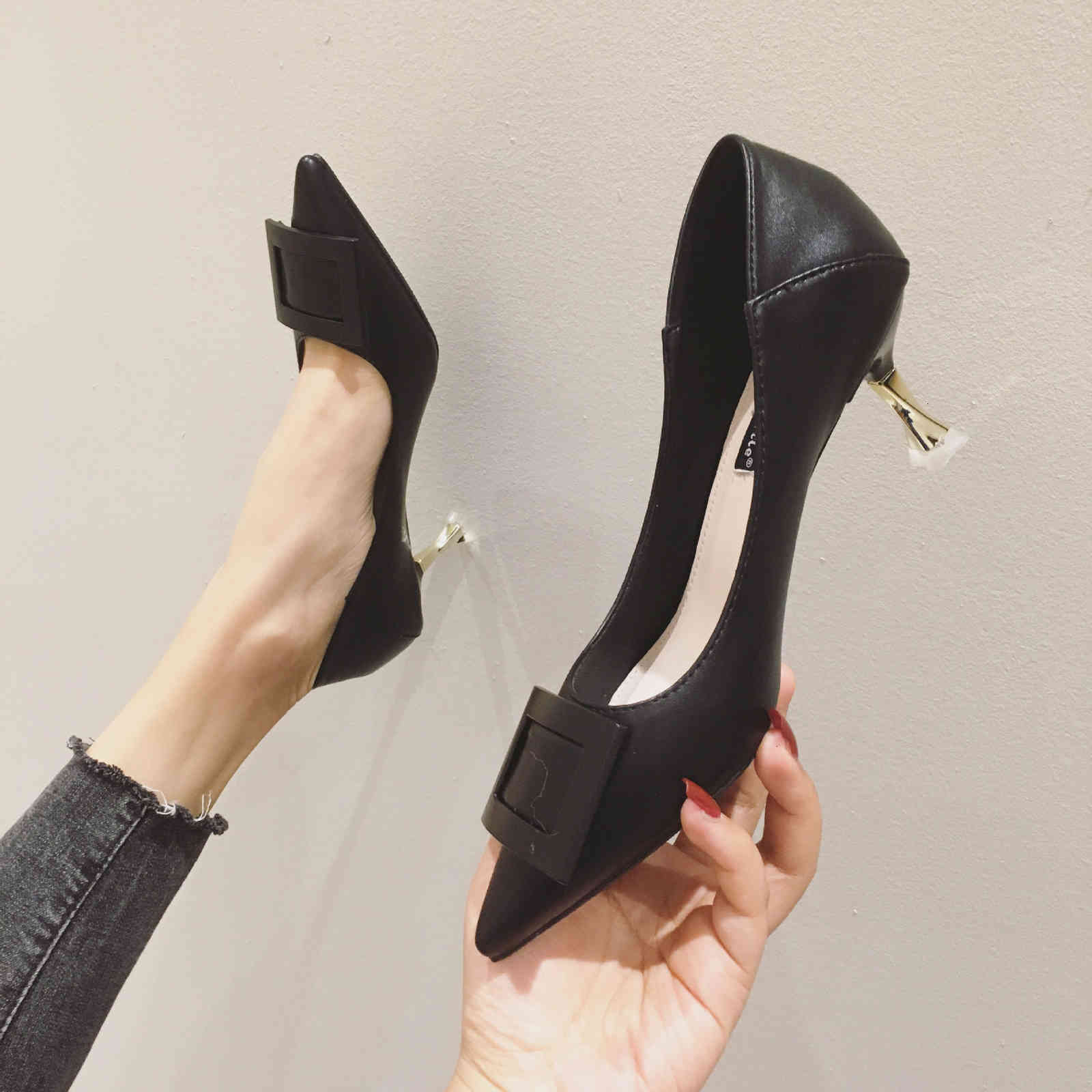 high Little fresh Dress Shoes heeled shoes fairy style soft leather female thin heel shallow mouth square buckle single 685-6 H8G3, 1# shoe box
high Little fresh Dress Shoes heeled shoes fairy style soft leather female thin heel shallow mouth square buckle single 685-6 H8G3, 1# shoe box