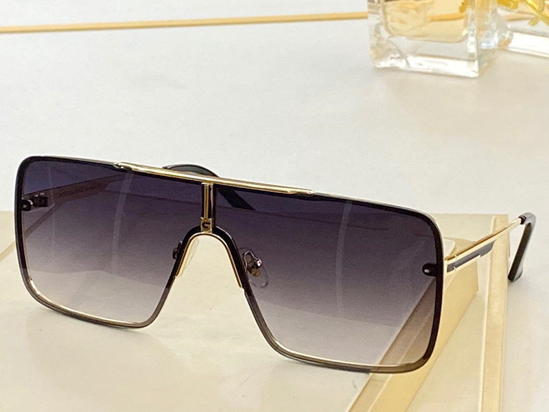 Sunglasses For Men and Women Summer style Anti-Ultraviolet Retro Shield lens Plate Full frame fashion Eyeglasses Random Box 1272
Sunglasses For Men and Women Summer style Anti-Ultraviolet Retro Shield lens Plate Full frame fashion Eyeglasses Random Box 1272