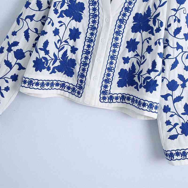 Oversize Women V Neck Vintage Blouse Spring-autumn Fashion Ladies Chinese Style Coat Female Embroidered Top 210430