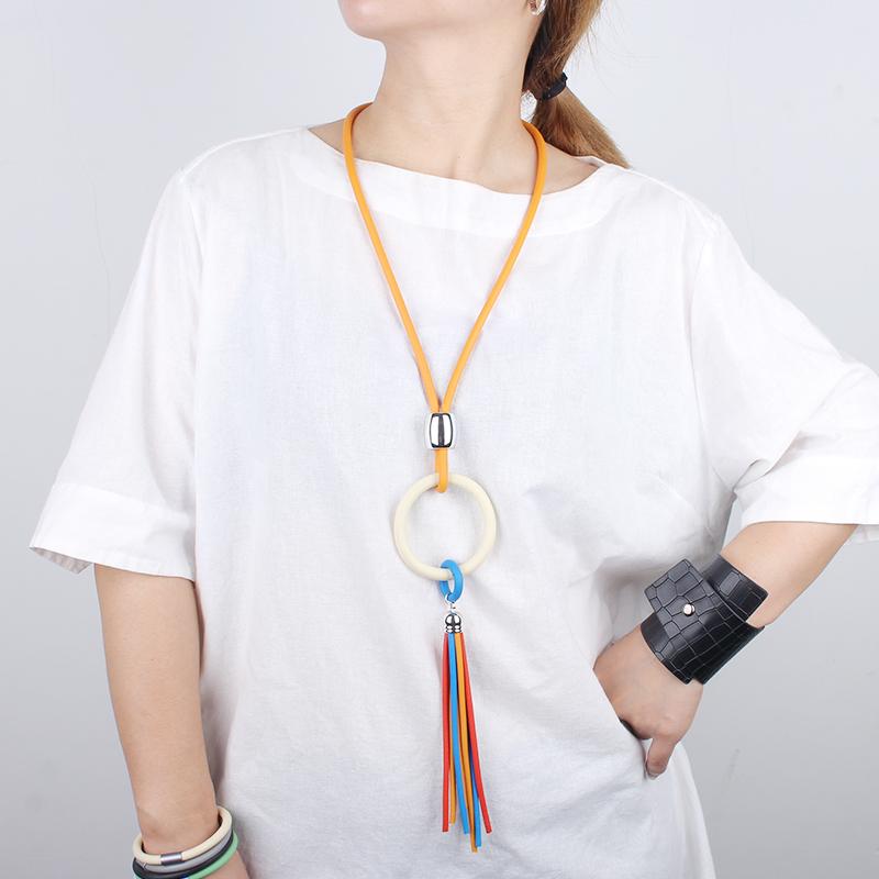 Pendant Necklaces Designer Tassel Jewelry Ethnic Big Circle Colorful Women Necklace Charms Clothing Cocktail Party Decor Neck
Pendant Necklaces Designer Tassel Jewelry Ethnic Big Circle Colorful Women Necklace Charms Clothing Cocktail Party Decor Neck