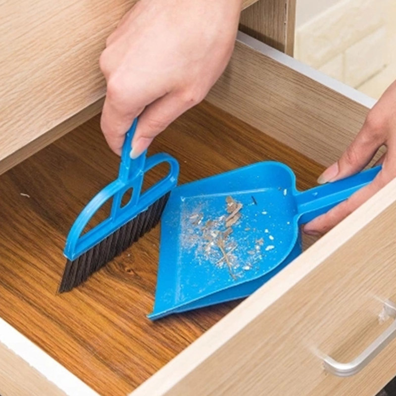 1 set of small broom shovel desktop scanning cleaning brush portable mini broom set desk computer utility