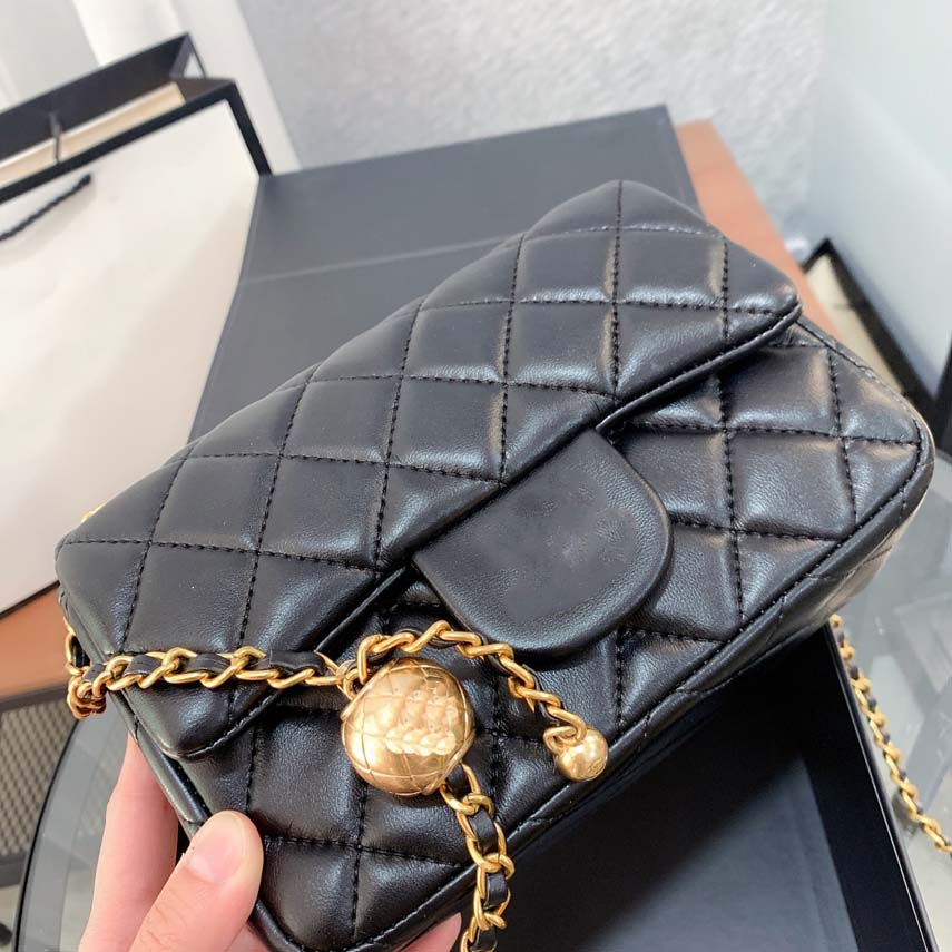 Designer Bags Handbag Totes Shoulder Cross Body Women High Quality Classic Caviar Square Sheepskin Chains bag 6 color 08, #8 dust bag
Designer Bags Handbag Totes Shoulder Cross Body Women High Quality Classic Caviar Square Sheepskin Chains bag 6 color 08, #8 dust bag