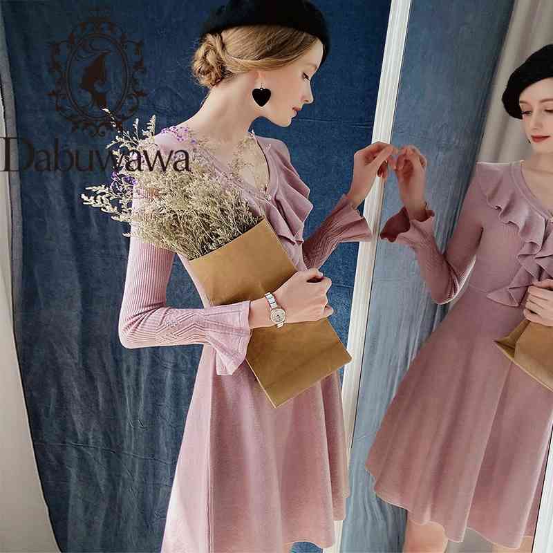 Dabuwawa Autumn Sweet Pink Ruffle V-Neck Knit Dress Women Ruffled Sleeve Solid Fit and Flare Rib-Knit Dresses Female DT1CDR022 210520
Dabuwawa Autumn Sweet Pink Ruffle V-Neck Knit Dress Women Ruffled Sleeve Solid Fit and Flare Rib-Knit Dresses Female DT1CDR022 210520