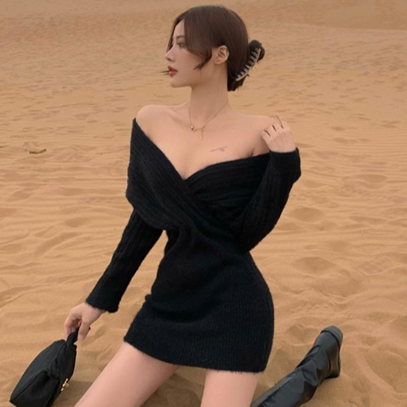 Autumn Winter White Off Shoulder Bodycon Dress Party Evening Elegant Fashion V-neck Low-cut Long Sleeve Knit Dresses Women Casual