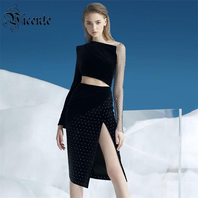 Chic Velvet Two Pieces Suit Beads Fishnet Sleeve Design Celebrity Party Club Crop Top Knee Length Skirt Set Free 210520, Black
Chic Velvet Two Pieces Suit Beads Fishnet Sleeve Design Celebrity Party Club Crop Top Knee Length Skirt Set Free 210520, Black