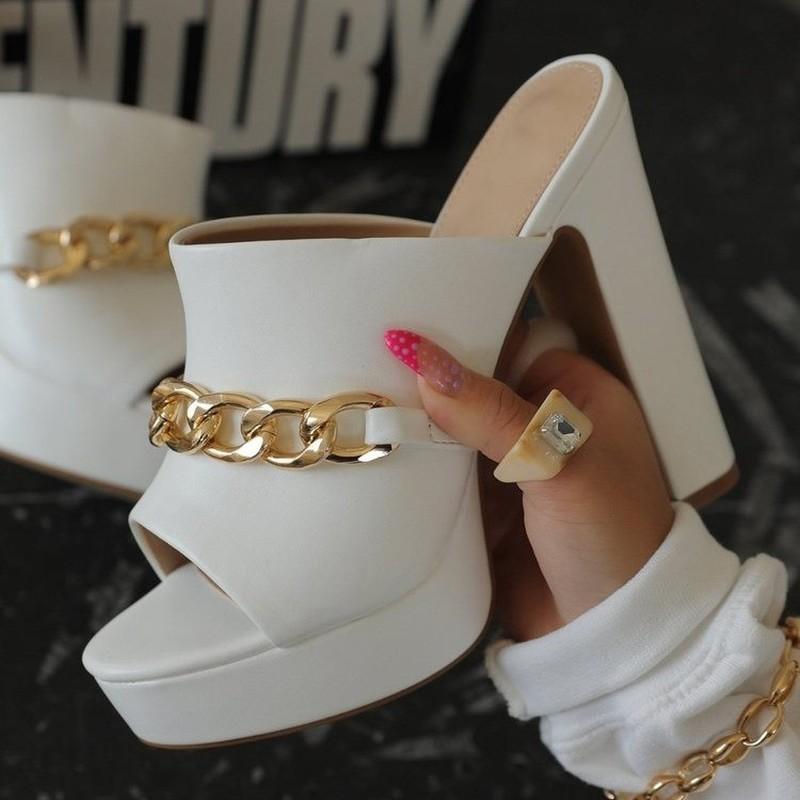 Slippers 2021 Fashion Women's Shoes Gold Chain Open Toe Stiletto Heel All-match Comfortable Sandals Color Matching Pumps Large Size, Black
Slippers 2021 Fashion Women's Shoes Gold Chain Open Toe Stiletto Heel All-match Comfortable Sandals Color Matching Pumps Large Size, Black