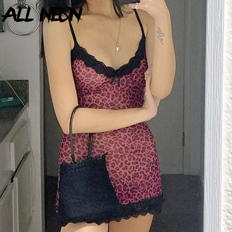 ALLNeon Y2K Aesthetics Lace Trim Leopard Printing Party Cami Dresses E-girl Spaghetti Strap V-neck Lace Hem A-line Mini Dress, Red
ALLNeon Y2K Aesthetics Lace Trim Leopard Printing Party Cami Dresses E-girl Spaghetti Strap V-neck Lace Hem A-line Mini Dress, Red