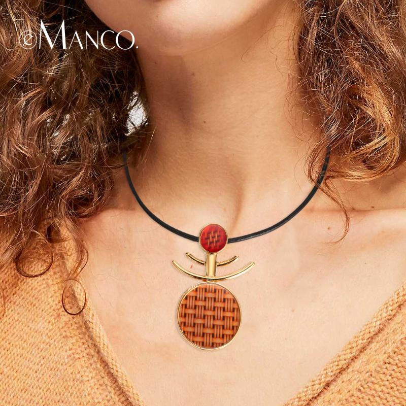 EManco Pendant Necklace For Women Leather Chain Choker Fashion Jewelry Charming Femme Gifts Drop Chokers, Golden;silver
EManco Pendant Necklace For Women Leather Chain Choker Fashion Jewelry Charming Femme Gifts Drop Chokers, Golden;silver