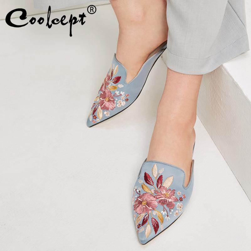 Sandals Coolcept Women National Style Embroidery Summer Slides Shoes Pointed Toe Casual Lazy Footwear Slippers Size 35-40, Black
Sandals Coolcept Women National Style Embroidery Summer Slides Shoes Pointed Toe Casual Lazy Footwear Slippers Size 35-40, Black