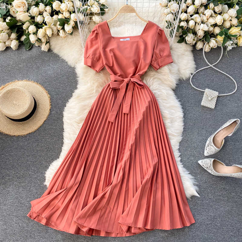 Vintage Square Collar Pleated Dress Women Spring Summer 2021 New Fashion Yellow/Blue/Red High Waist Bandage Party Vestidos Robe Y0603, Watermelon red
Vintage Square Collar Pleated Dress Women Spring Summer 2021 New Fashion Yellow/Blue/Red High Waist Bandage Party Vestidos Robe Y0603, Watermelon red