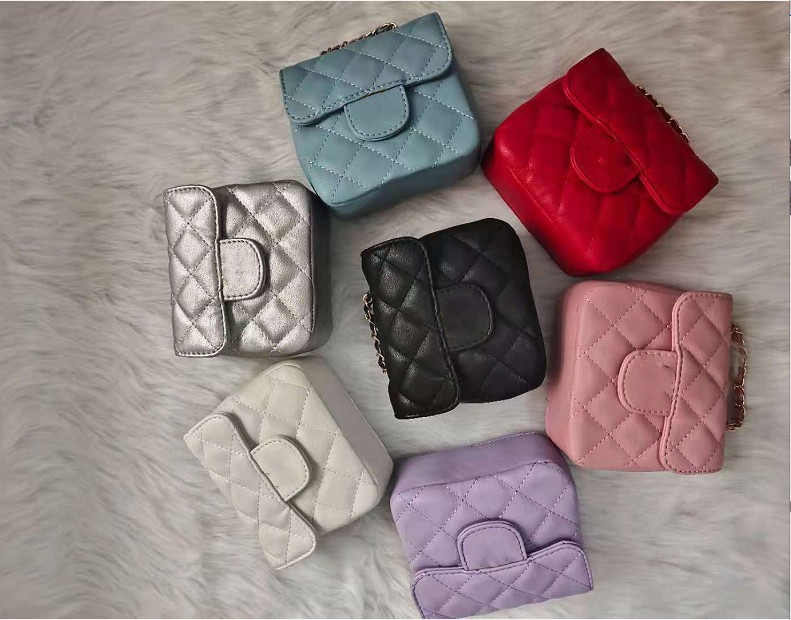 Children Designer Handbags baby Girls Letter rhombus Princess Mini change purse Kids PU Chain One Shoulder Bags fashion casual wallet F480, Pink-c(this is ps pic)
Children Designer Handbags baby Girls Letter rhombus Princess Mini change purse Kids PU Chain One Shoulder Bags fashion casual wallet F480, Pink-c(this is ps pic)