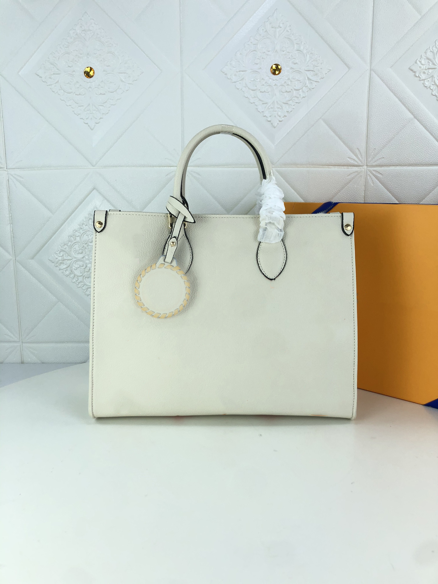 large capacity totes fashion sac femme leather designers shoulder bags woman handbag duplex print toron handle lady shopping bag for women purse Classic letter
large capacity totes fashion sac femme leather designers shoulder bags woman handbag duplex print toron handle lady shopping bag for women purse Classic letter