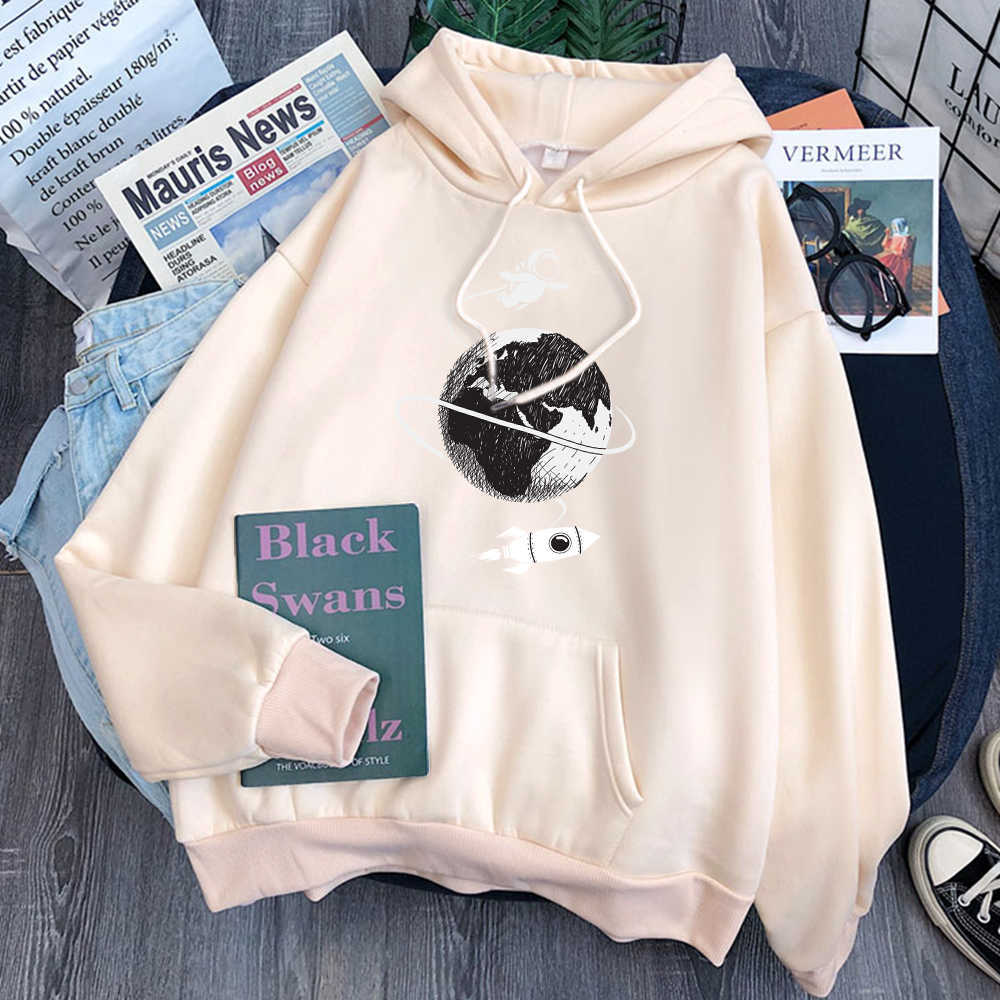 Astronaut Travels In Space Print Sweatshirts Man Long Sleeve Harajuku Fleece Hoody Vintage Cartoons Hoody Hip Hop Punk Hoodies H0909