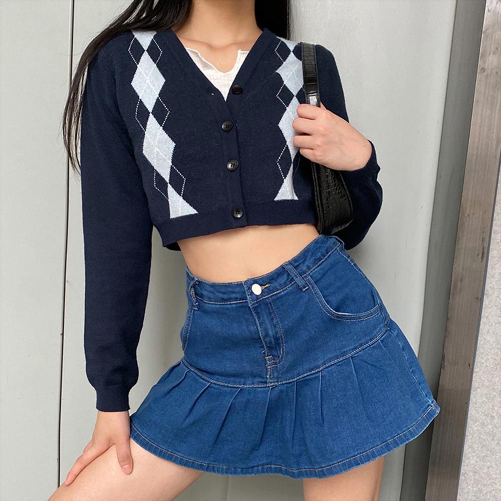 argyle plaid vintage crop women sweater cardigan fashion autumn long sleeve knit y2k ladies england style, White;black
argyle plaid vintage crop women sweater cardigan fashion autumn long sleeve knit y2k ladies england style, White;black