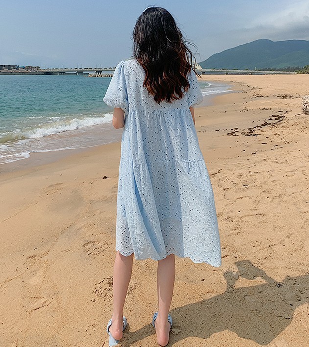 Fashion Ladies Hollow Out Embroidery Cotton Dress Summer Elegant Women Puff Sleeve Causal Boho Midi Party Robe 210519