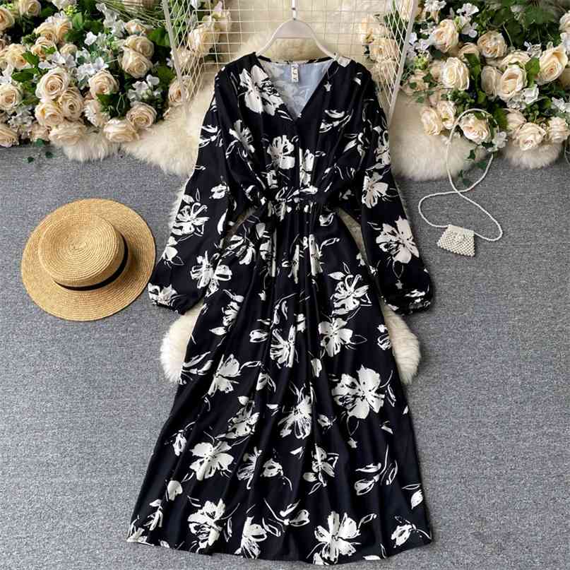 Women Fashion Spring Autumn Long Sleeve Dress Korean Style V Neck High Waist Floral Print Vintage Beach Holiday Maxi 210603, White
Women Fashion Spring Autumn Long Sleeve Dress Korean Style V Neck High Waist Floral Print Vintage Beach Holiday Maxi 210603, White