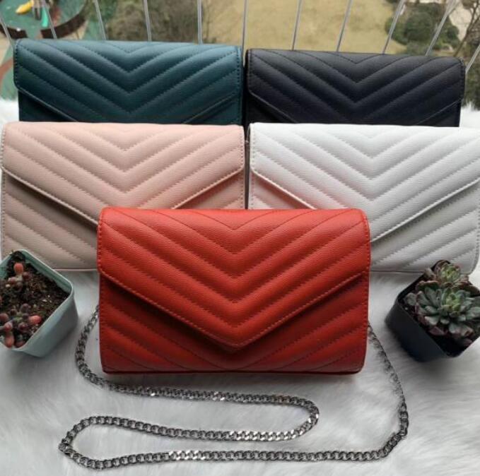 Cowhide Handbags top sheepskin bag caviar metal chain gold silver Handbag Genuine Leather Flip cover diagonal Shoulder
Cowhide Handbags top sheepskin bag caviar metal chain gold silver Handbag Genuine Leather Flip cover diagonal Shoulder