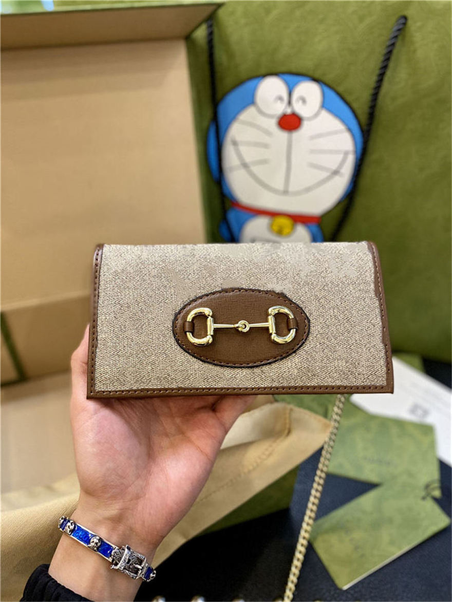 2021 Luxurys Designers Bags women handbags tote Saddle shoulder Crossbody bag purse Wallet backpack Leather, Box
2021 Luxurys Designers Bags women handbags tote Saddle shoulder Crossbody bag purse Wallet backpack Leather, Box