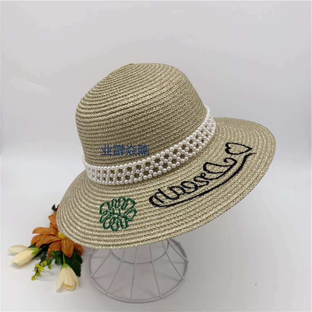 Golden braided straw hat female summer beach Big Brim Sun Hat Korean versatile letter embroidery holiday sun foldable, Blue;gray
Golden braided straw hat female summer beach Big Brim Sun Hat Korean versatile letter embroidery holiday sun foldable, Blue;gray